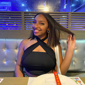 Meet your Posher, Laila